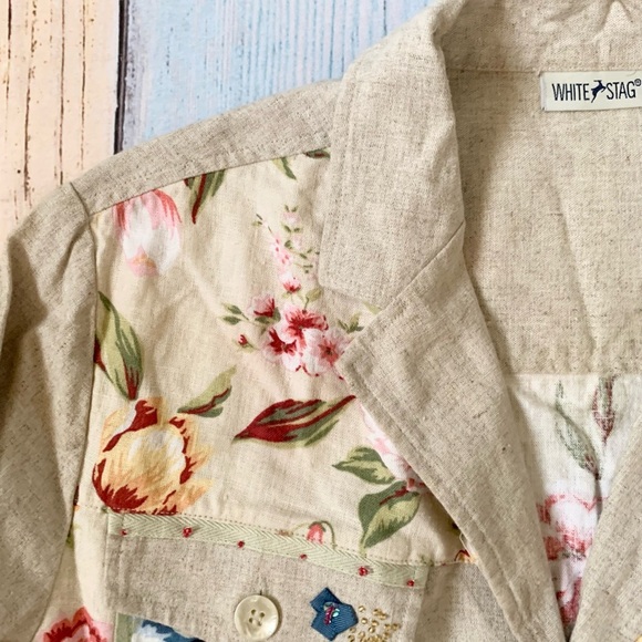 Floral Beige linen lightweight button down Jacket - Picture 8 of 12